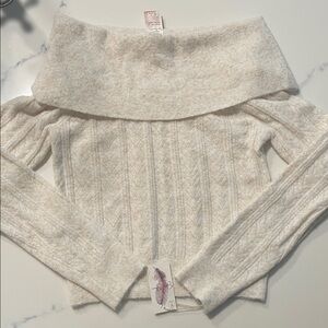 Jessica Simpson Cozy Off-Shoulder Cable Knit Sweater - Cream